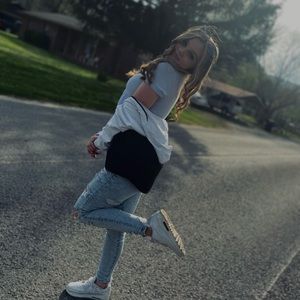 Meet your Posher, Leeah